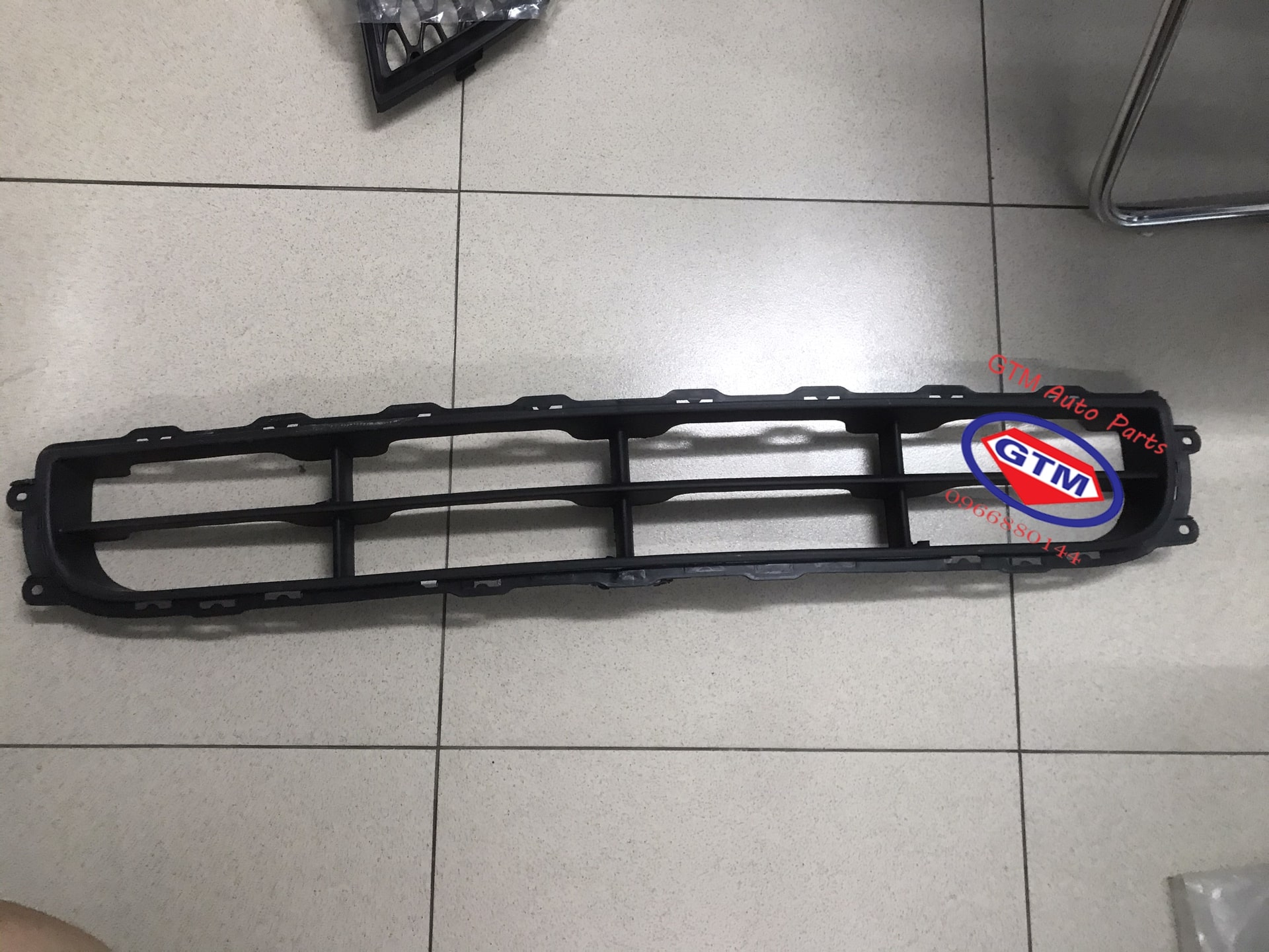 Lưới Cản Trước KIA Carens