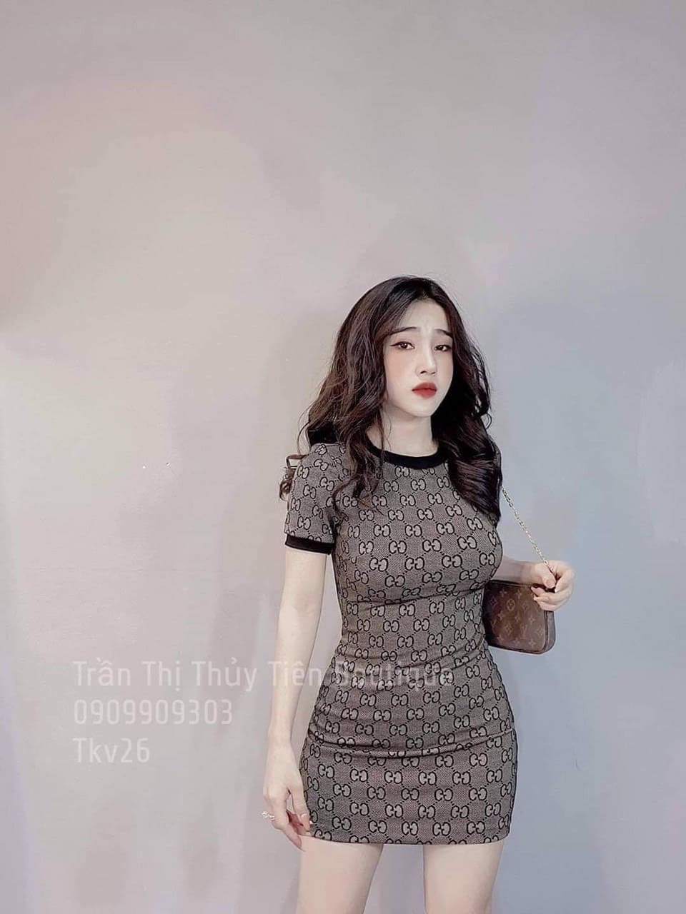 Đầm body họa tiết ôm dáng
