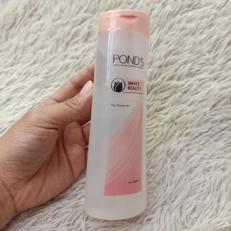 Nước tẩy trang hoa hồng Pond 150ml
