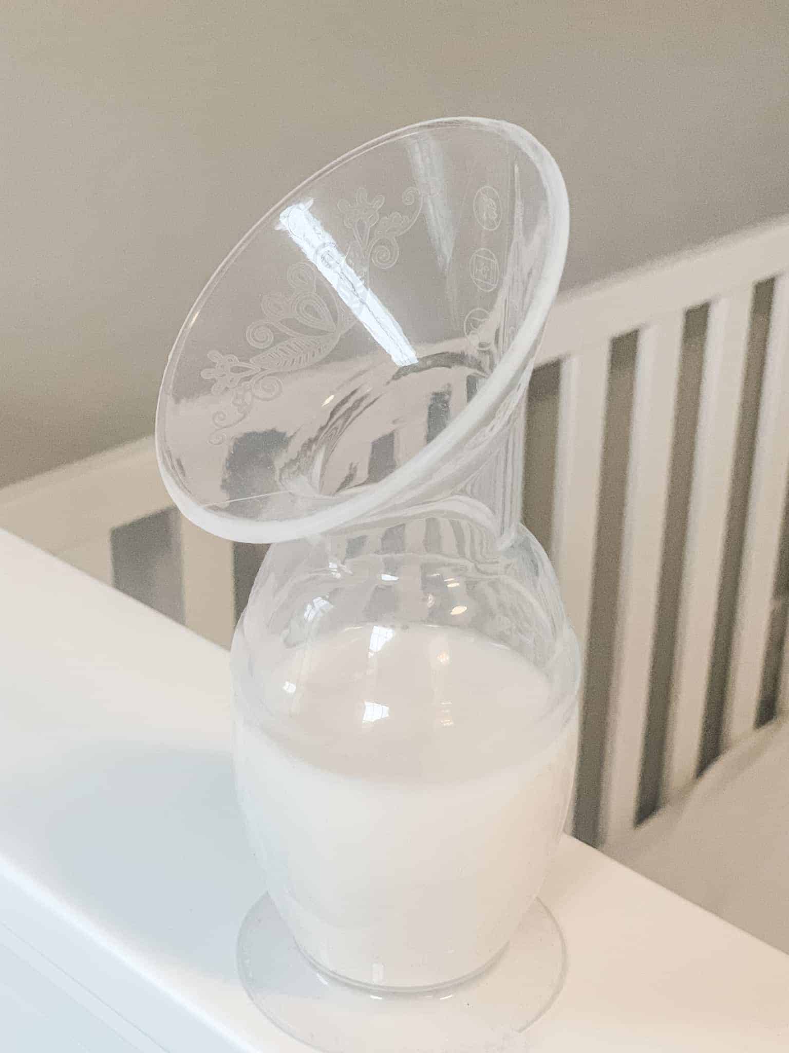 Cốc hứng sữa HaaKaa 100ml đã qua sử dụng