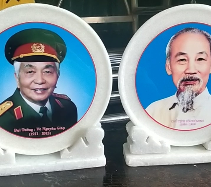 Combo 2 Ảnh ( tượng , dĩa đá ) Bác Hồ - Bác Giáp ( 20cm loại 1 ).