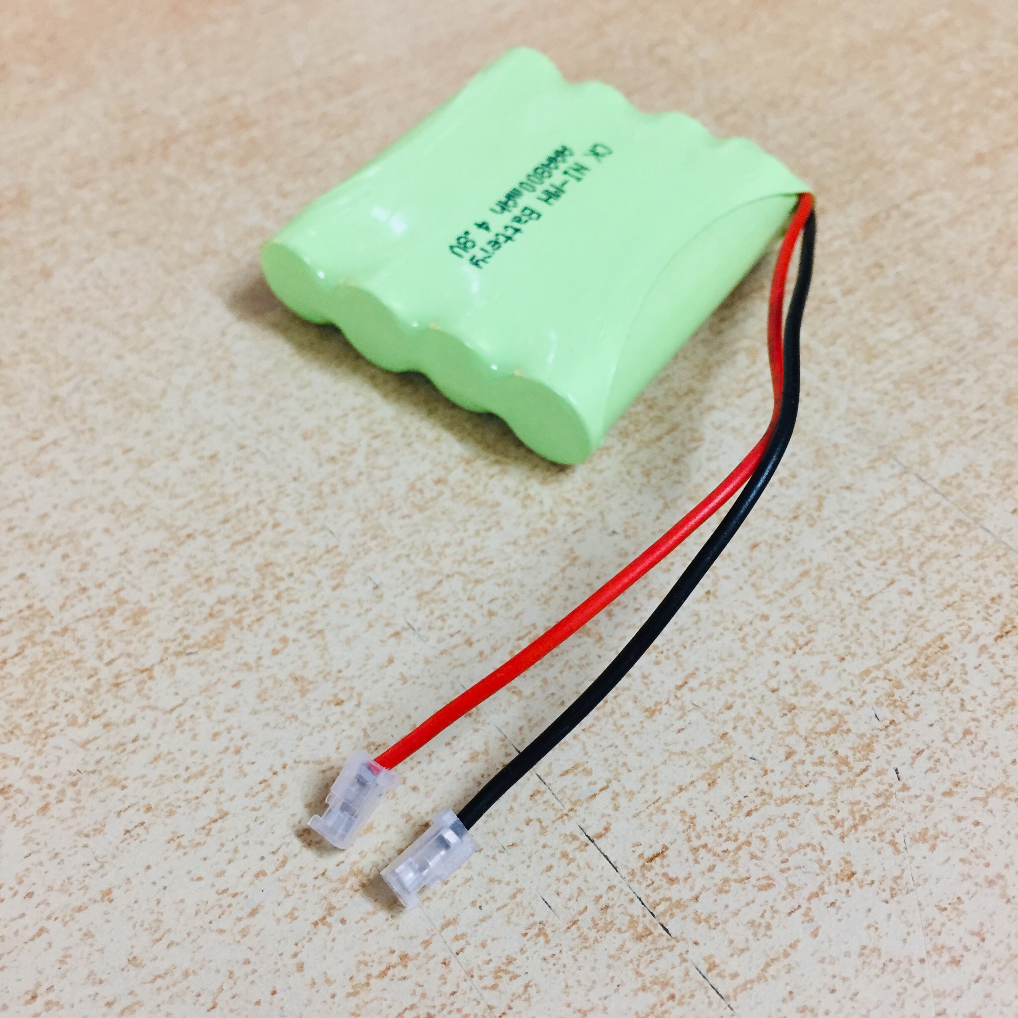 Pin sạc AAA điện áp 4.8V dung lượng 800mAh