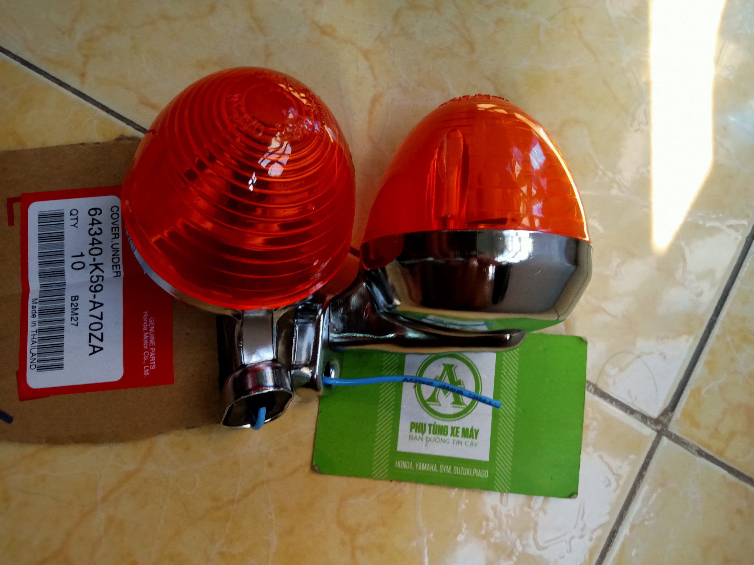 Cặp đèn xi nhan xe 67 loại 1