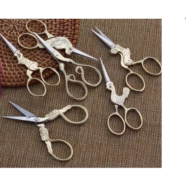 Kéo cắt chỉ vintage 12 con giáp