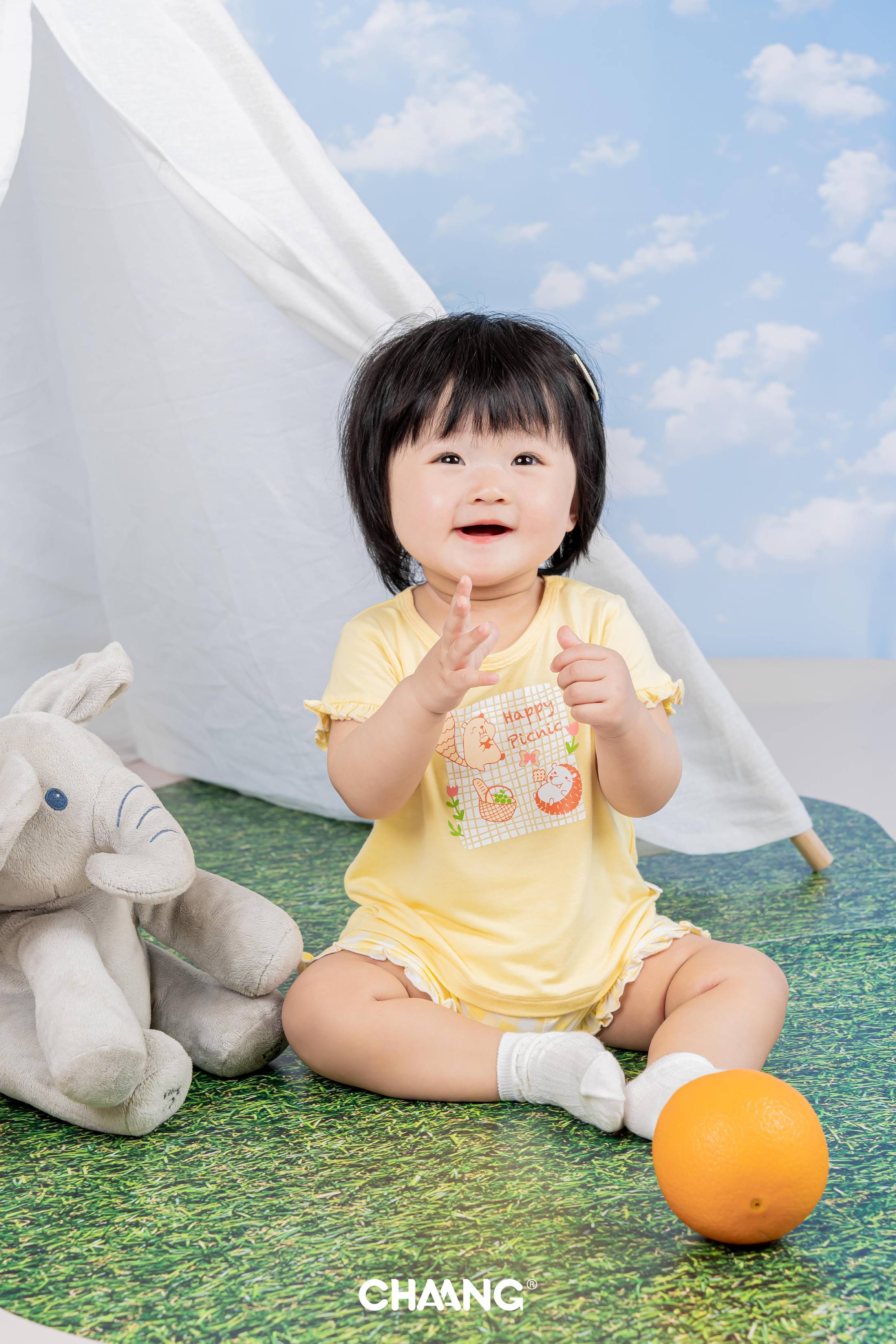 [CHAANG] Bộ quần áo cộc cúc vai bèo Spring Chaang