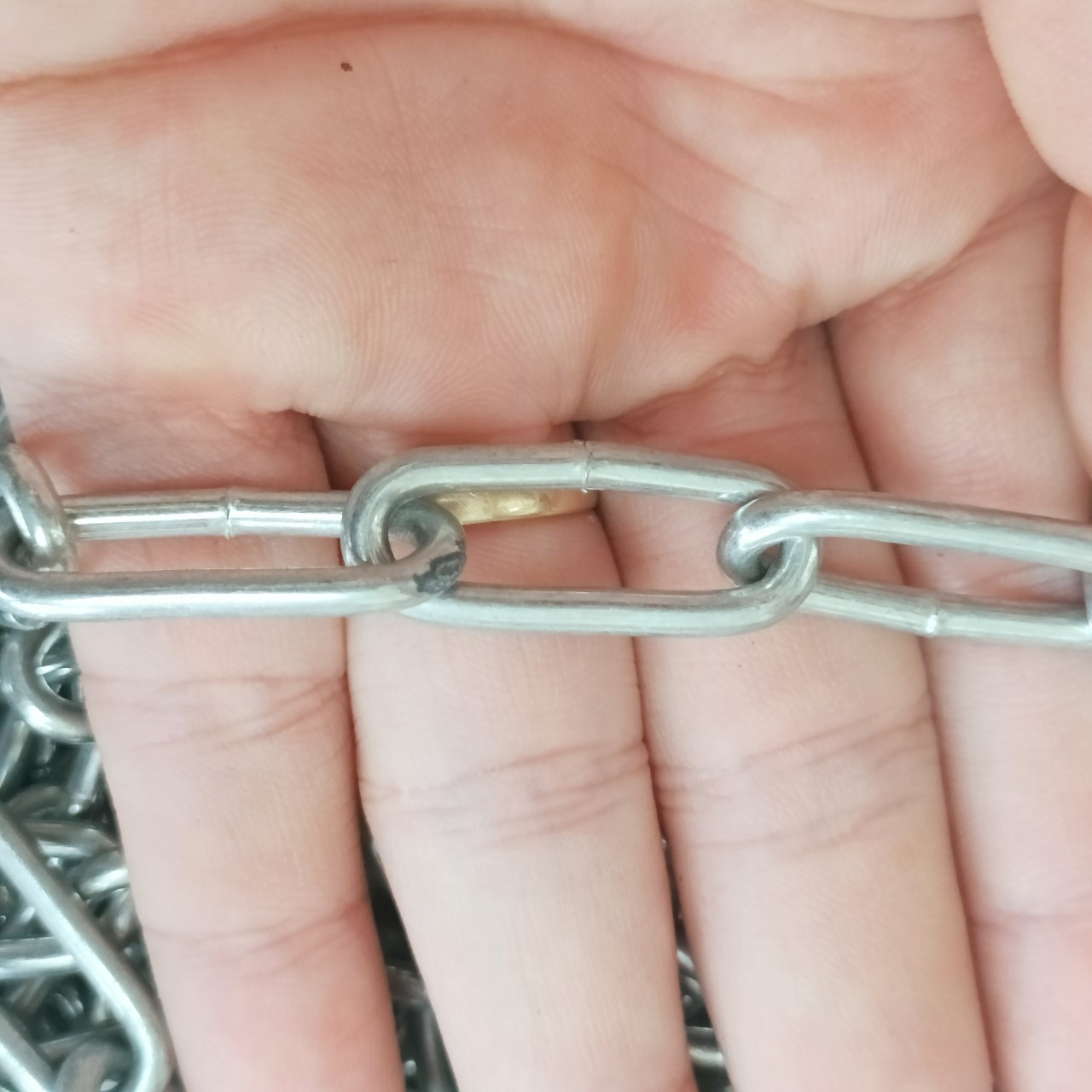 Galvanized Iron Chain (Ø 3mm) | Chain Link Size (2.9X1.1 cm), High Durability, Used as Fences, Hooks for Objects