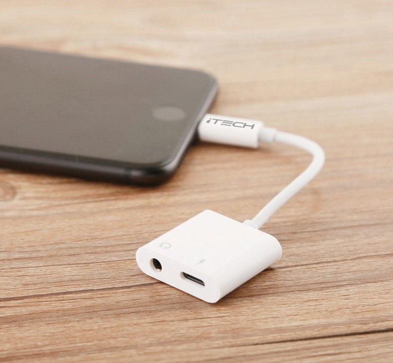 Cáp Chuyển Đổi Lightning Sang 3.5mm Và Chân Sạc Lightning - Model ITECH