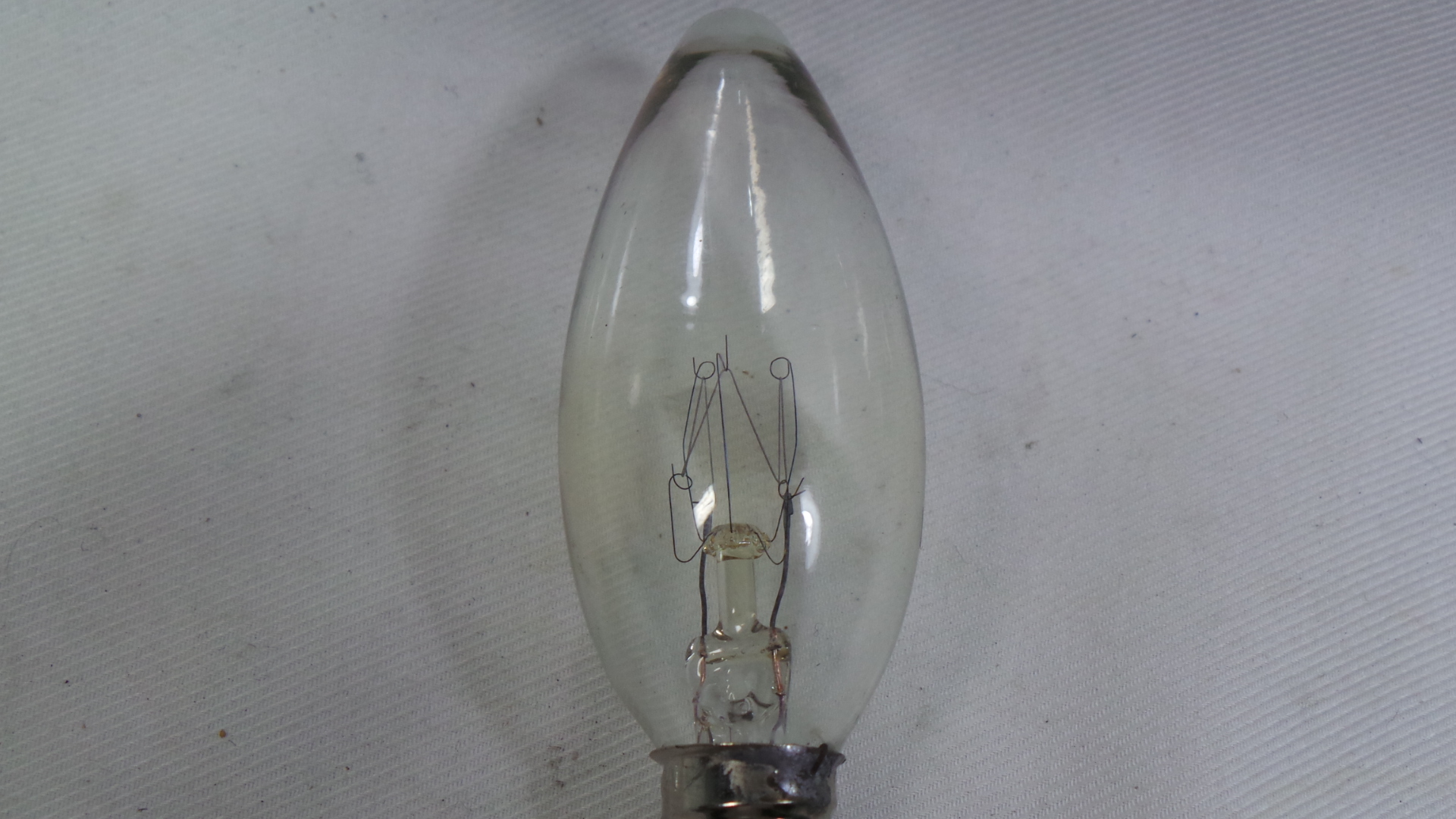 Bóng ớt cà na sợi đốt E12