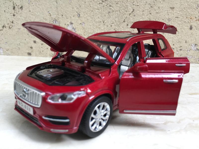 [HCM]Mô hình xe Ô tô VOLVO XC90  1:32