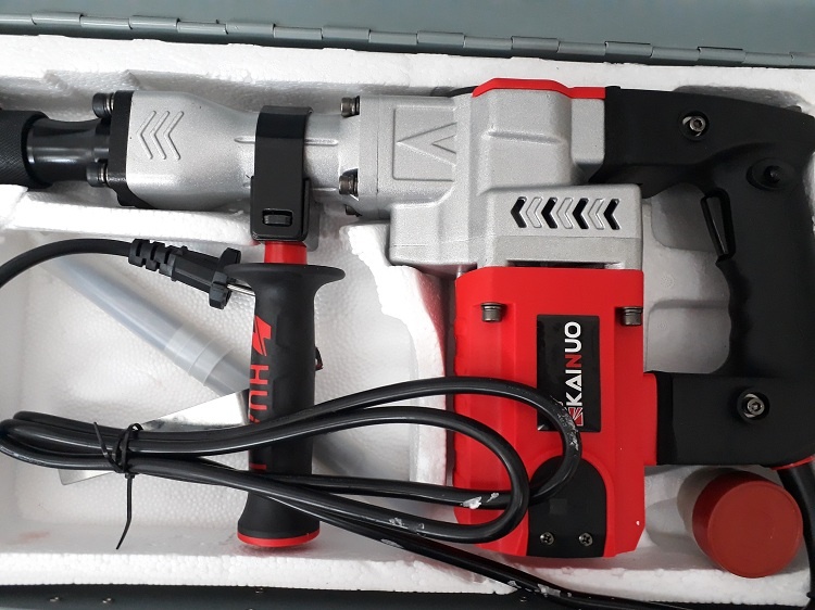 [HCM]Máy đục bê tông Kainuo 8423 17li (1300W)