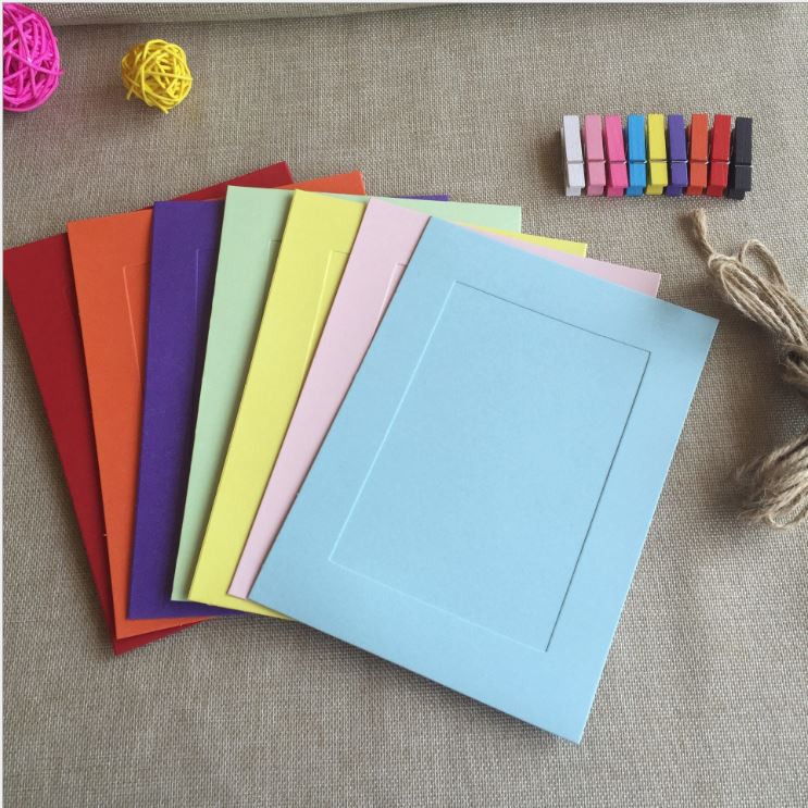 Bộ 10 khung ảnh giấy kèm dây treo kẹp gỗ
