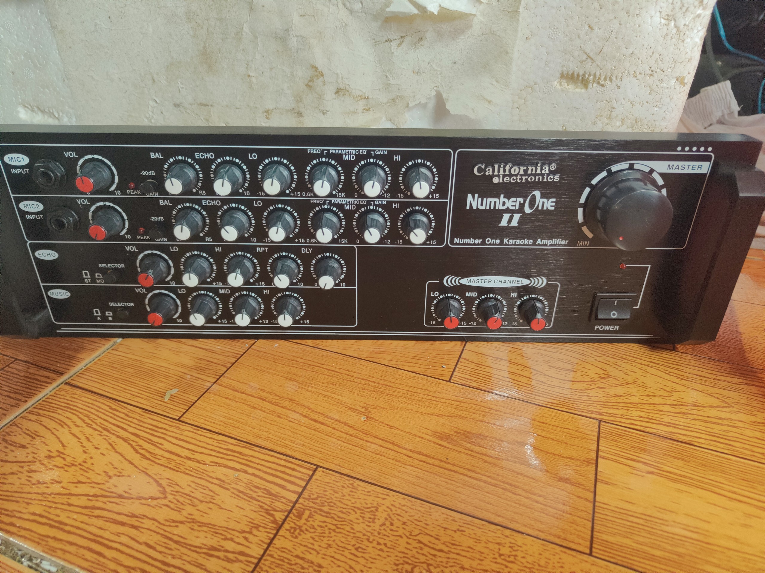 Mặt ampli Number one IC M65831ap