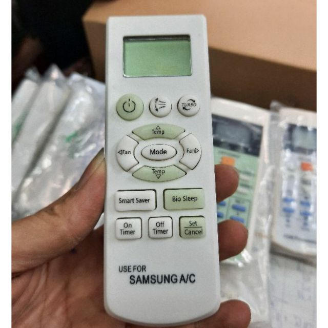 Điều Khiển Điều Hòa Sam Sung Ngắn Trắng
