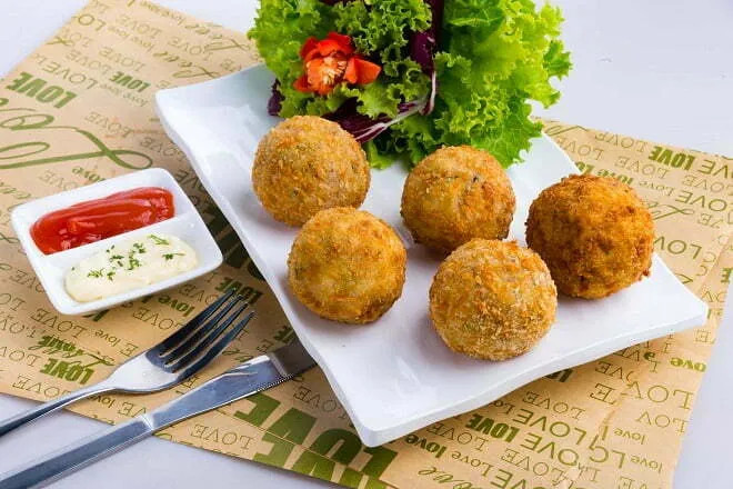 Nem chua rán phô mai 250G - Đôi đũa vàng.