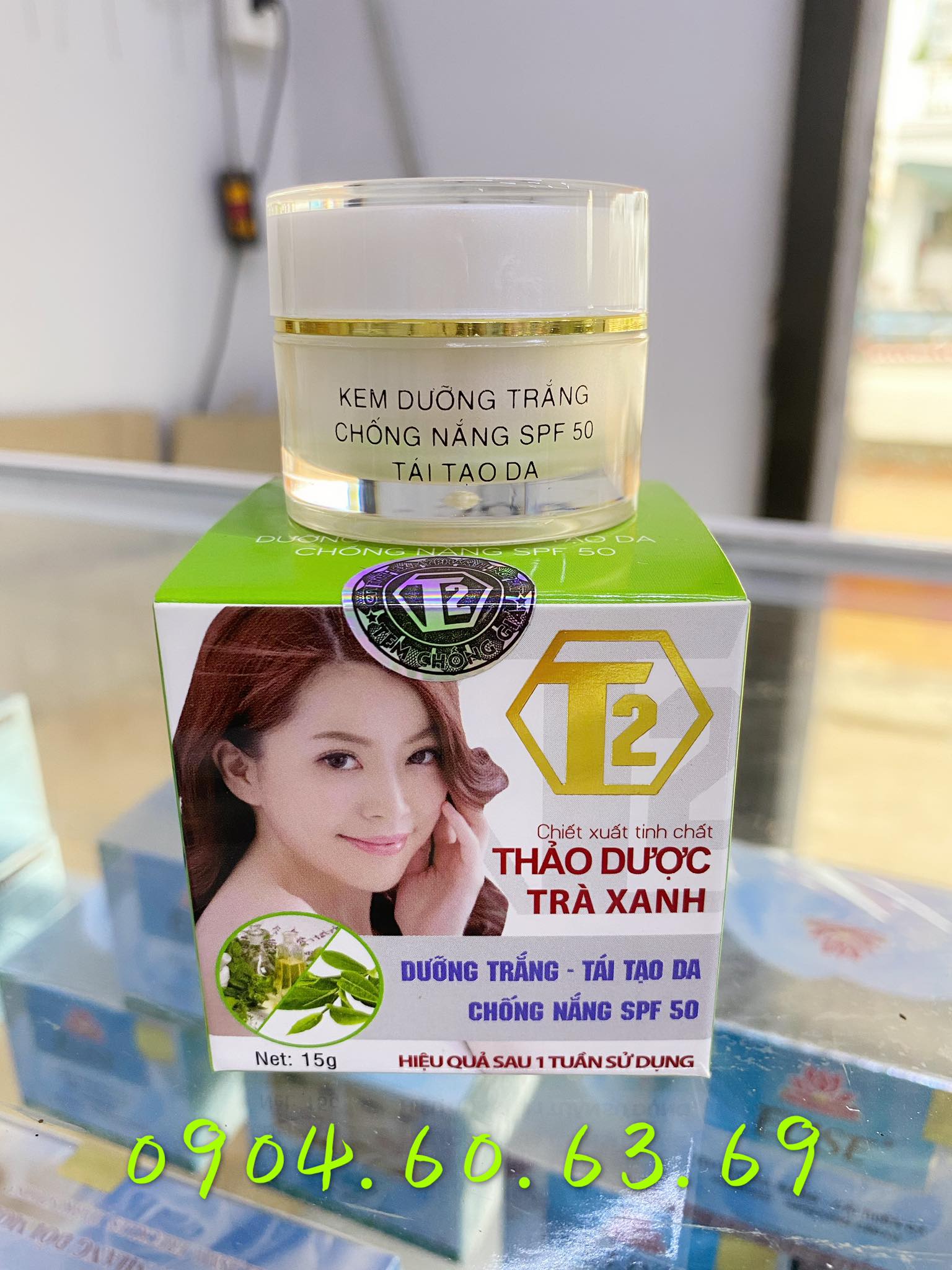 Kem THẢO DƯỢC TRÀ XANH T2 15g Dưỡng Trắng Tái Tạo Da Chống Nắng SPF 50