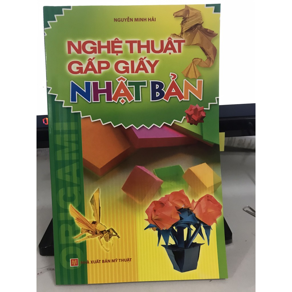 Sách: Nghệ Thuật Gấp Giấy Nhật Bản