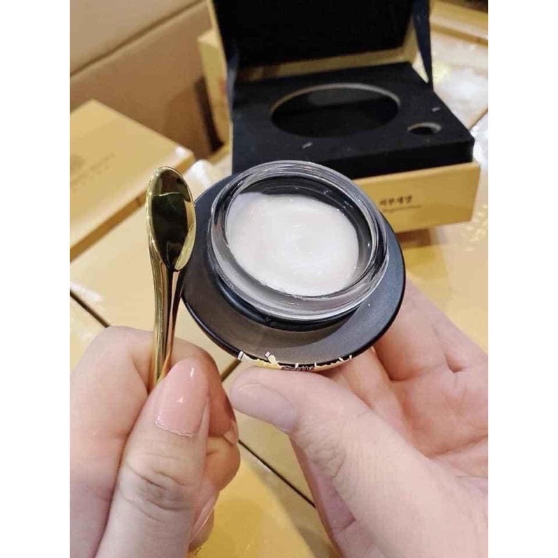 Kem Tái Sinh Magic Skin