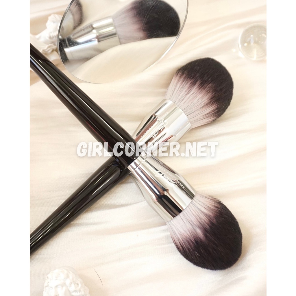 Cọ phủ phấn bột Feather B - S91