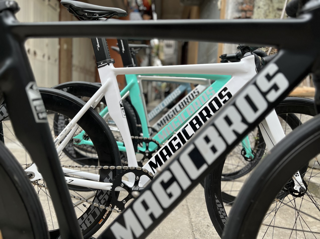 Magicbros CX7 fixed gear bike
