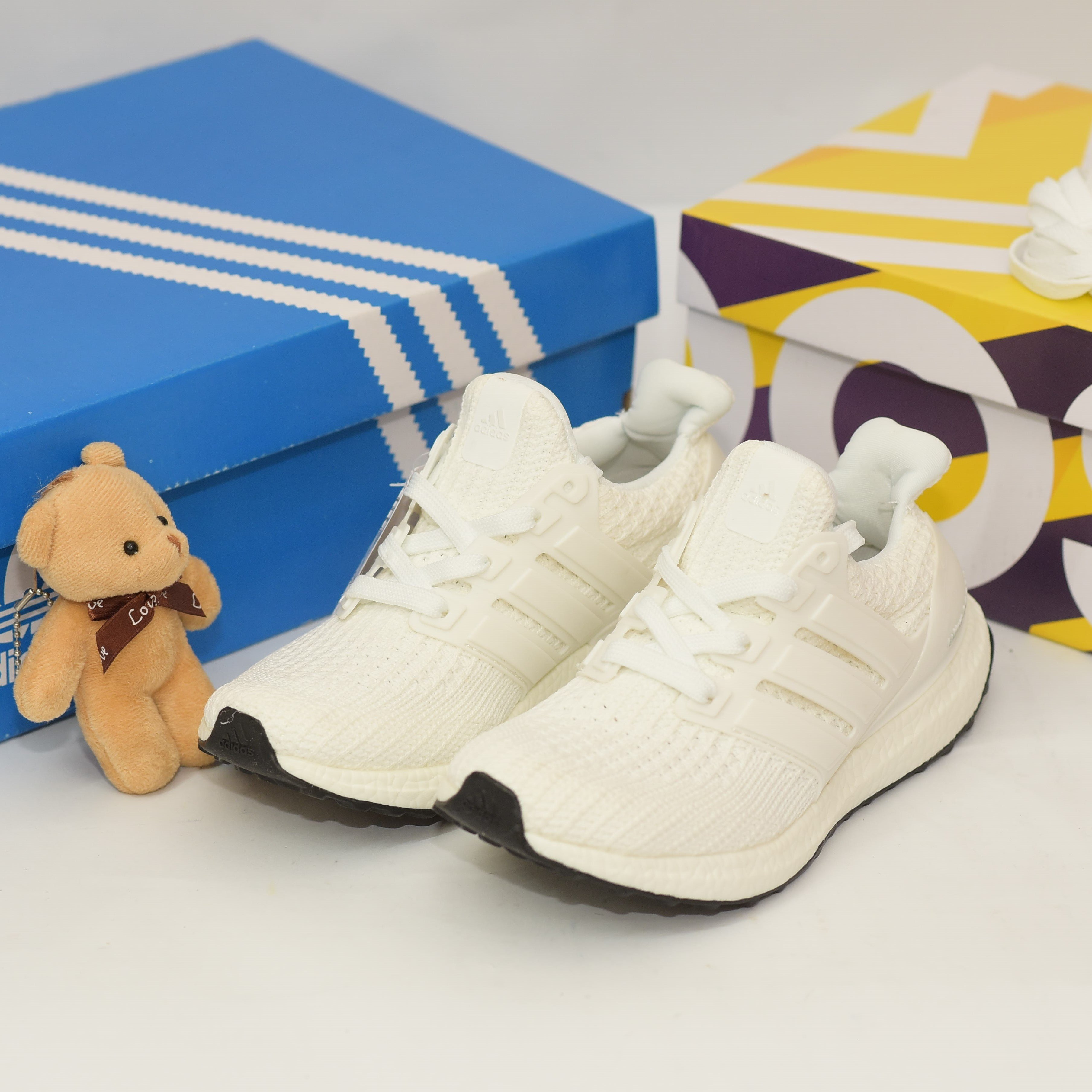 [Siêu Sale] Giày Sneaker Nam Nữ Ultraboost 4.0 Trắng (Fullbox+ Tặng hộp bảo vệ box)