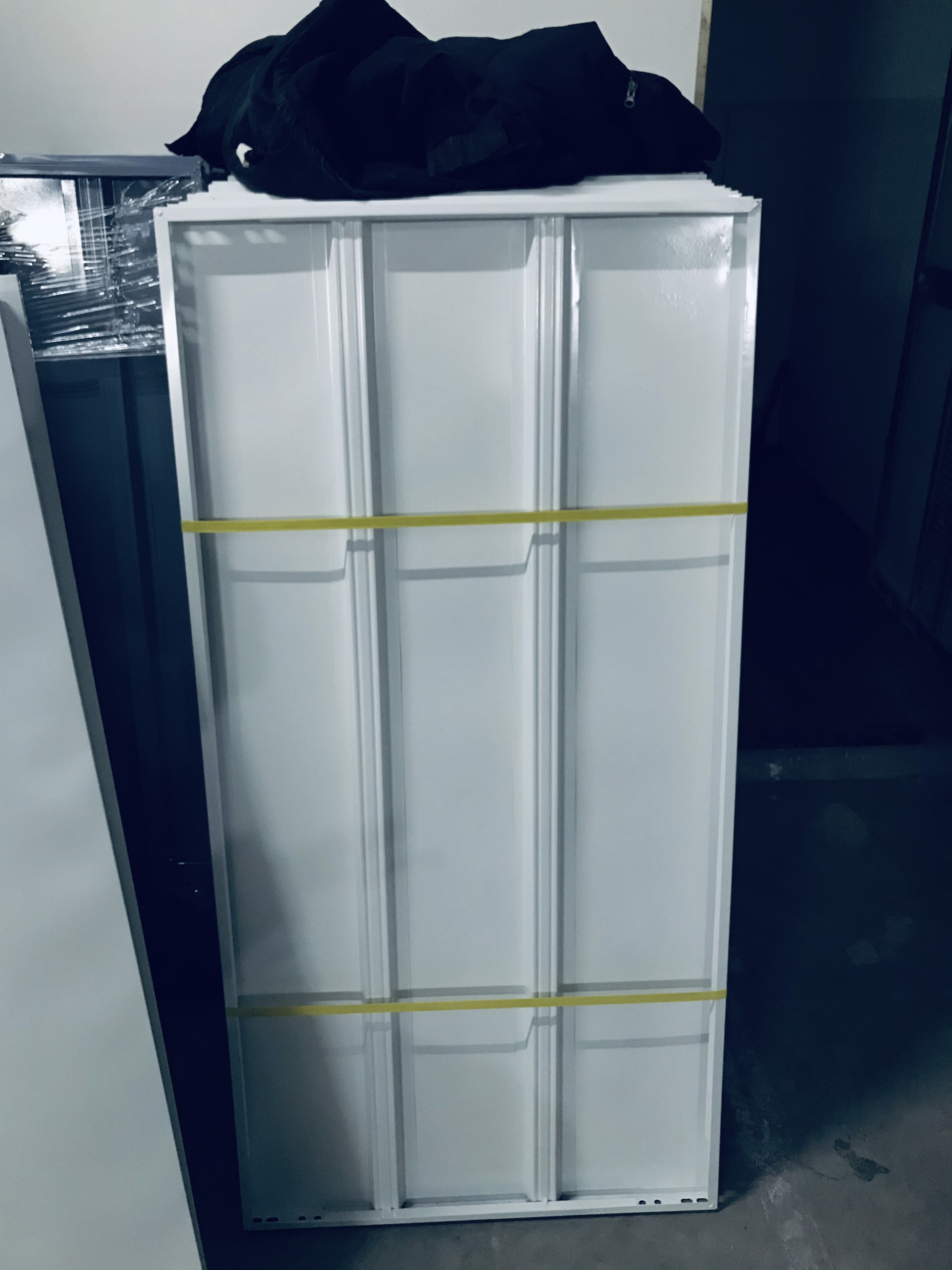 Sàn lắp kệ sắt v lỗ: dài 1m x rộng 50cm