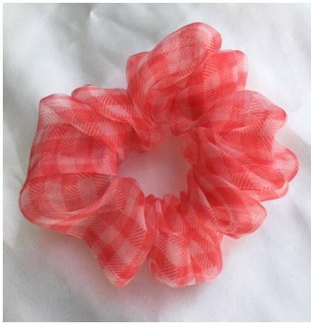 Scrunchies chun cột tóc hoạ tiết kẻ caro