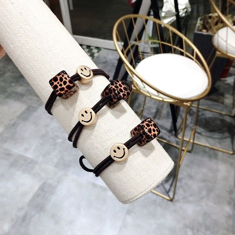 ( Quà tặng dây cột tóc ) Áo Peplum Cổ Trái Tim Tay Dài Phối Nút