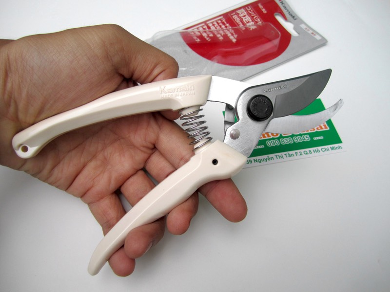 Kéo cắt cành cán trắng mỏ cong