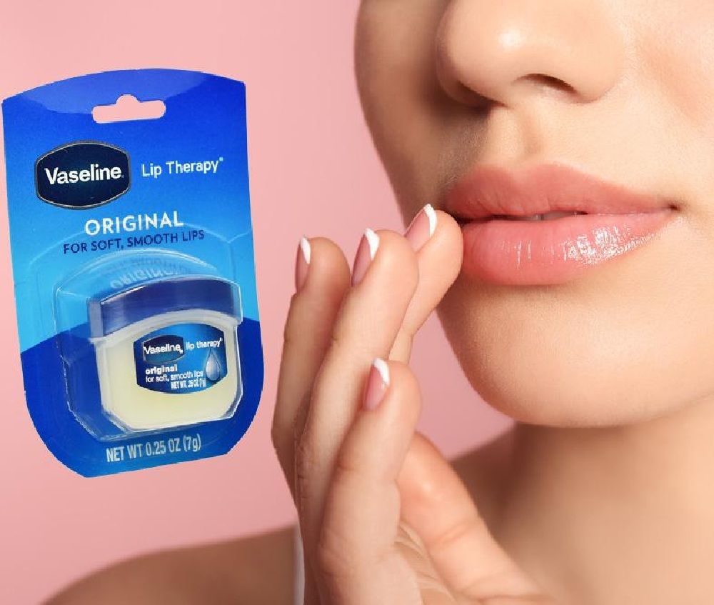Dưỡng môi Vaseline 7G Lip Therapy - Original