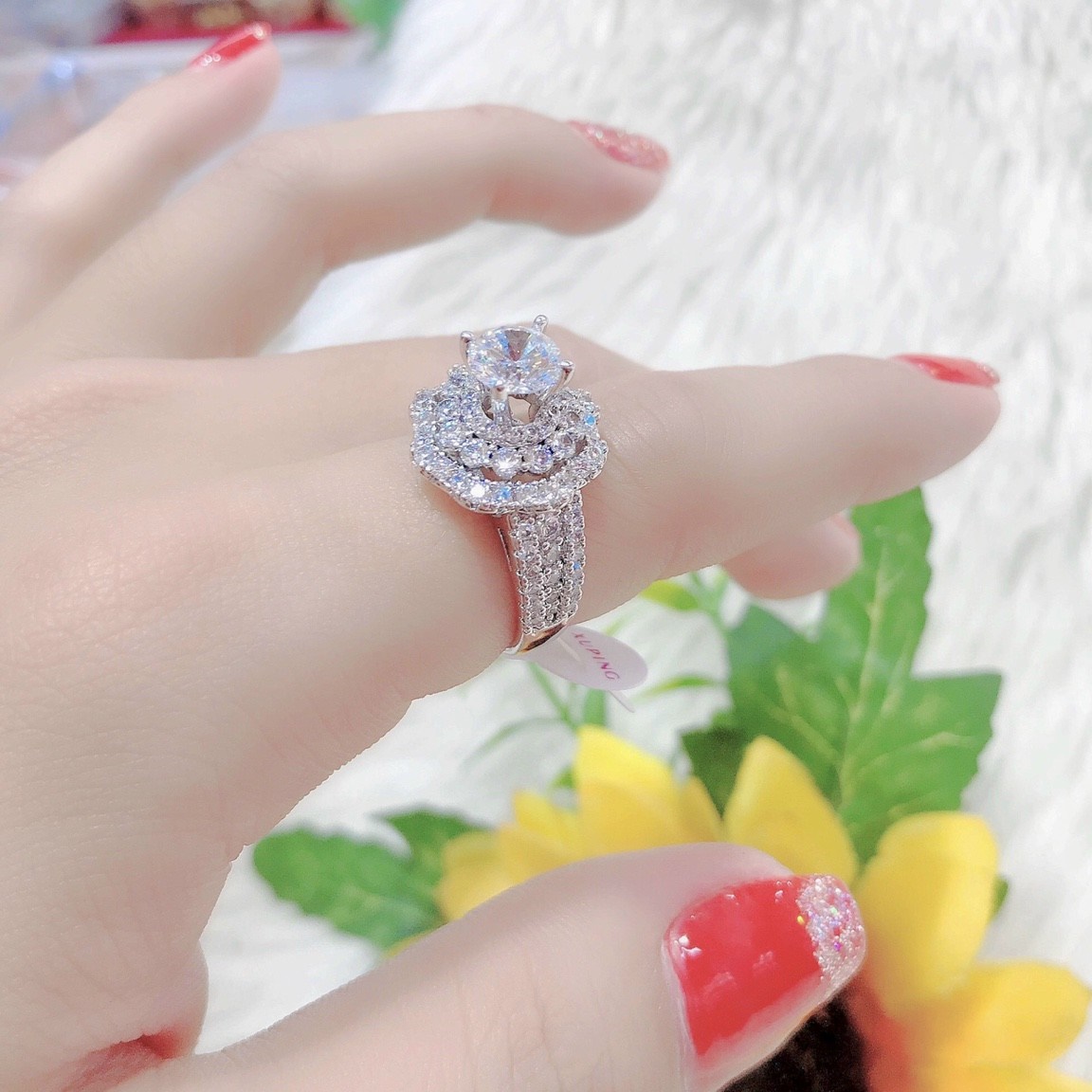 Nhẫn nữ Bạch Kim Kiểu Nữ Hoàng Đính Đá Kiểu Dáng Thời Trang UH05027112020 - Bảo hành lên đến 3 tháng - Cực Bền Màu - Hàng Bán Chạy