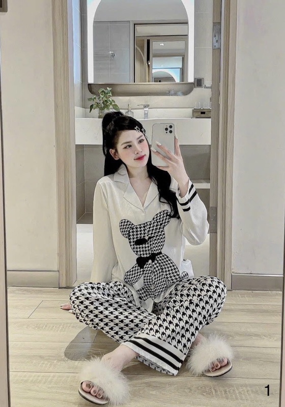 Bộ pijama Gấu ziczac lụa xước siêu xinh