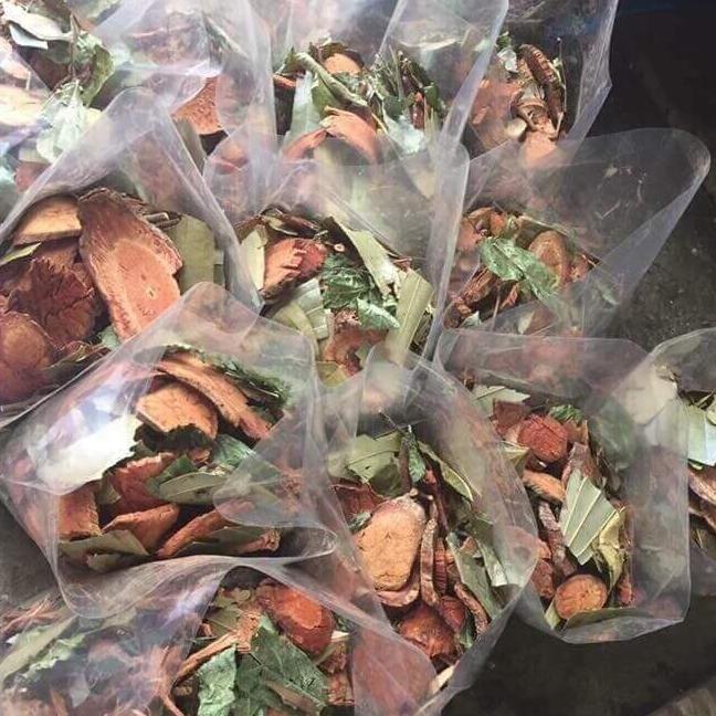 combo 2kg lá tắm sau sinh người dao đỏ