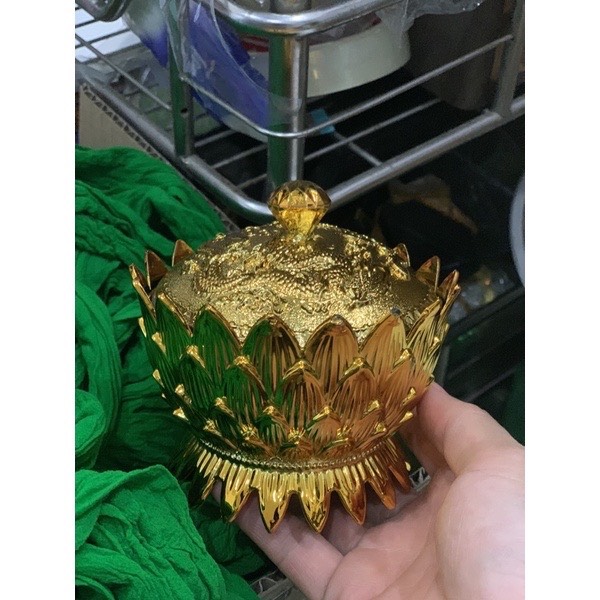 Lotus-Shaped Gold Bar