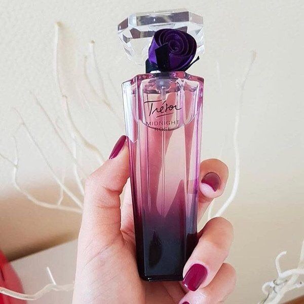 Nước Hoa Lac.ôme Tre.sor Midnight Rose tím