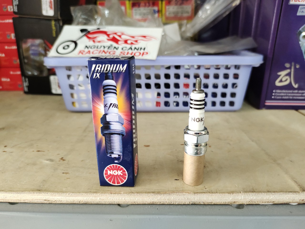 Bugi ngk iridium chân dài