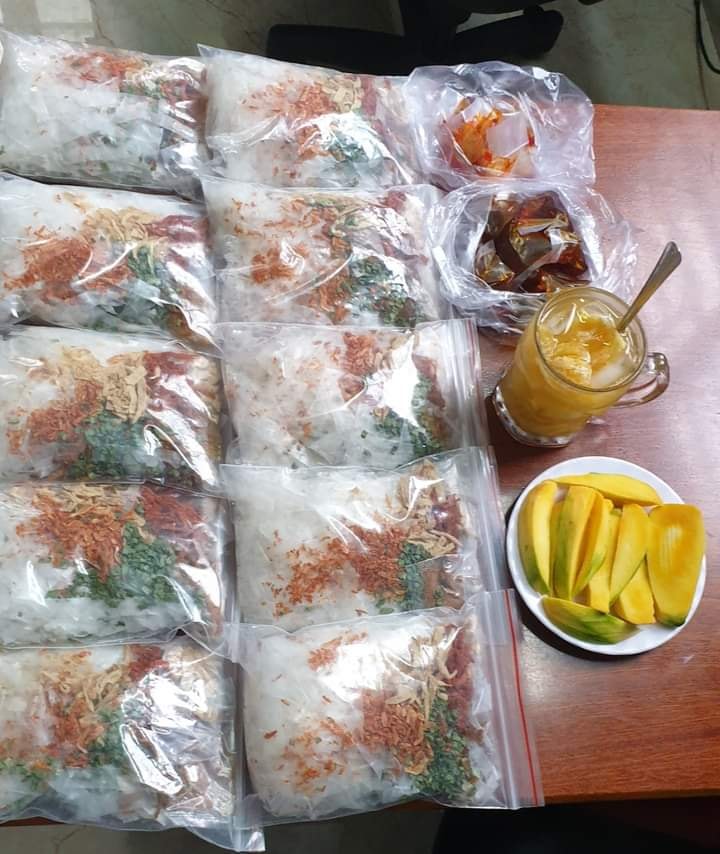 1 bịch bánh tráng trộn (giao các tỉnh thành)