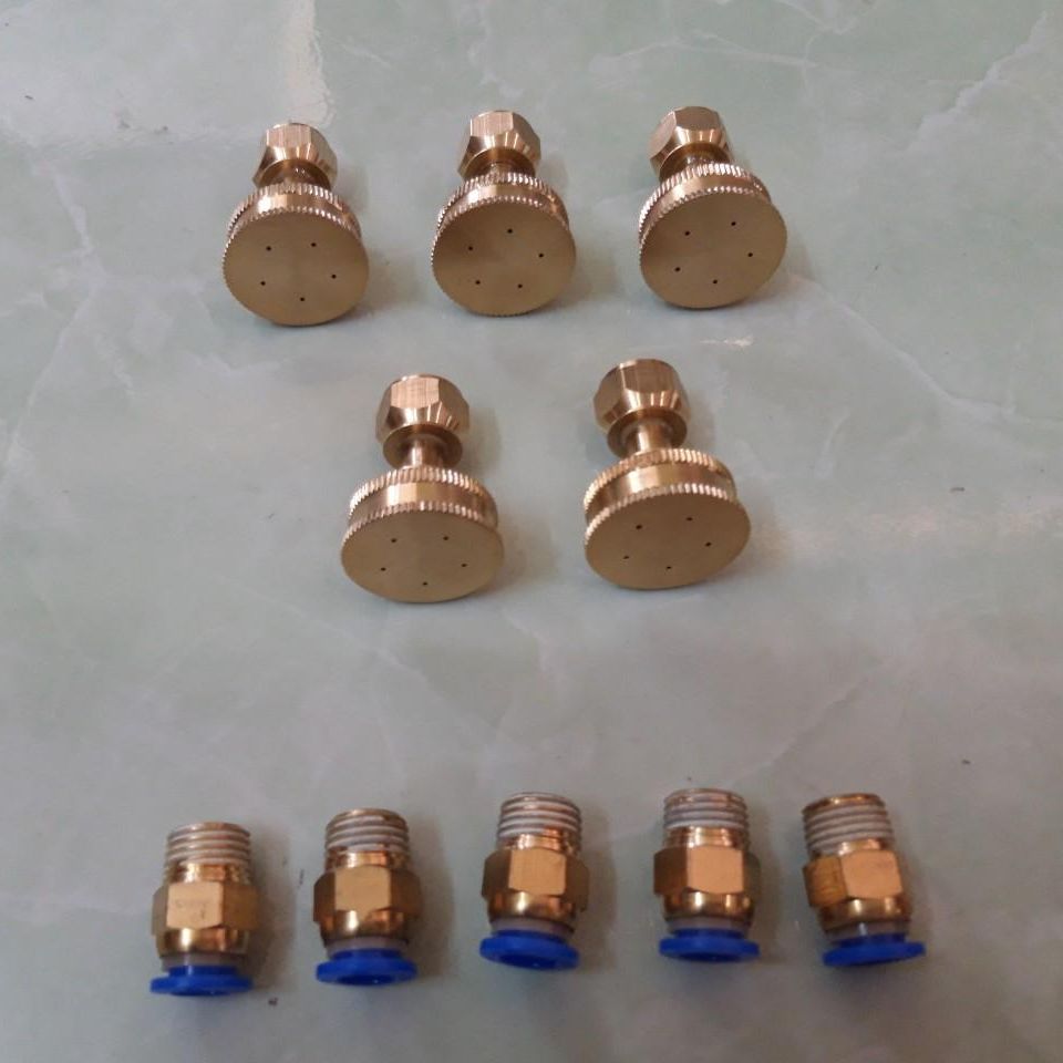 Set 5 cái béc phun 5 lổ gài ống 8mm