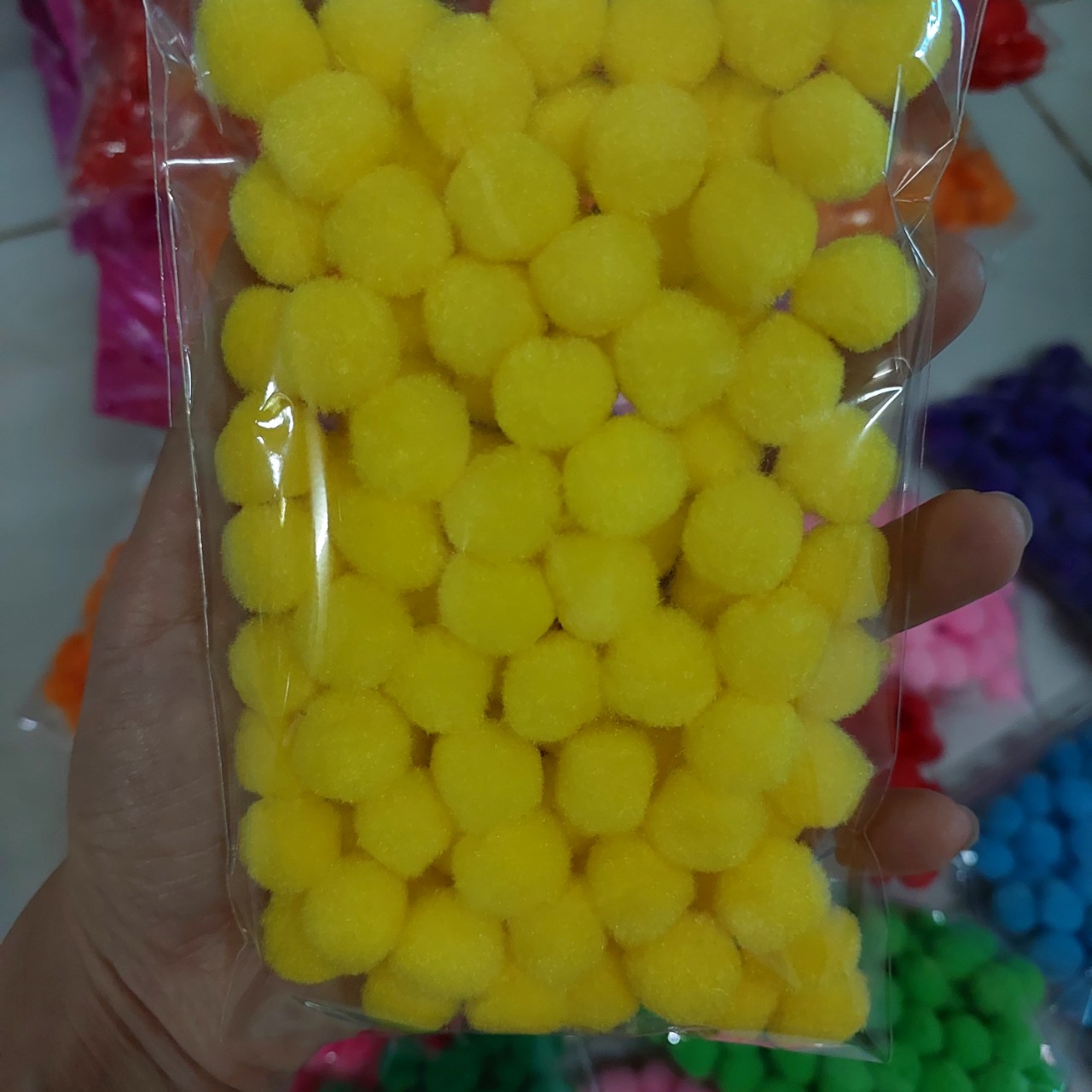 30-100 VIÊN POM POM ĐỦ MÀU SẮC