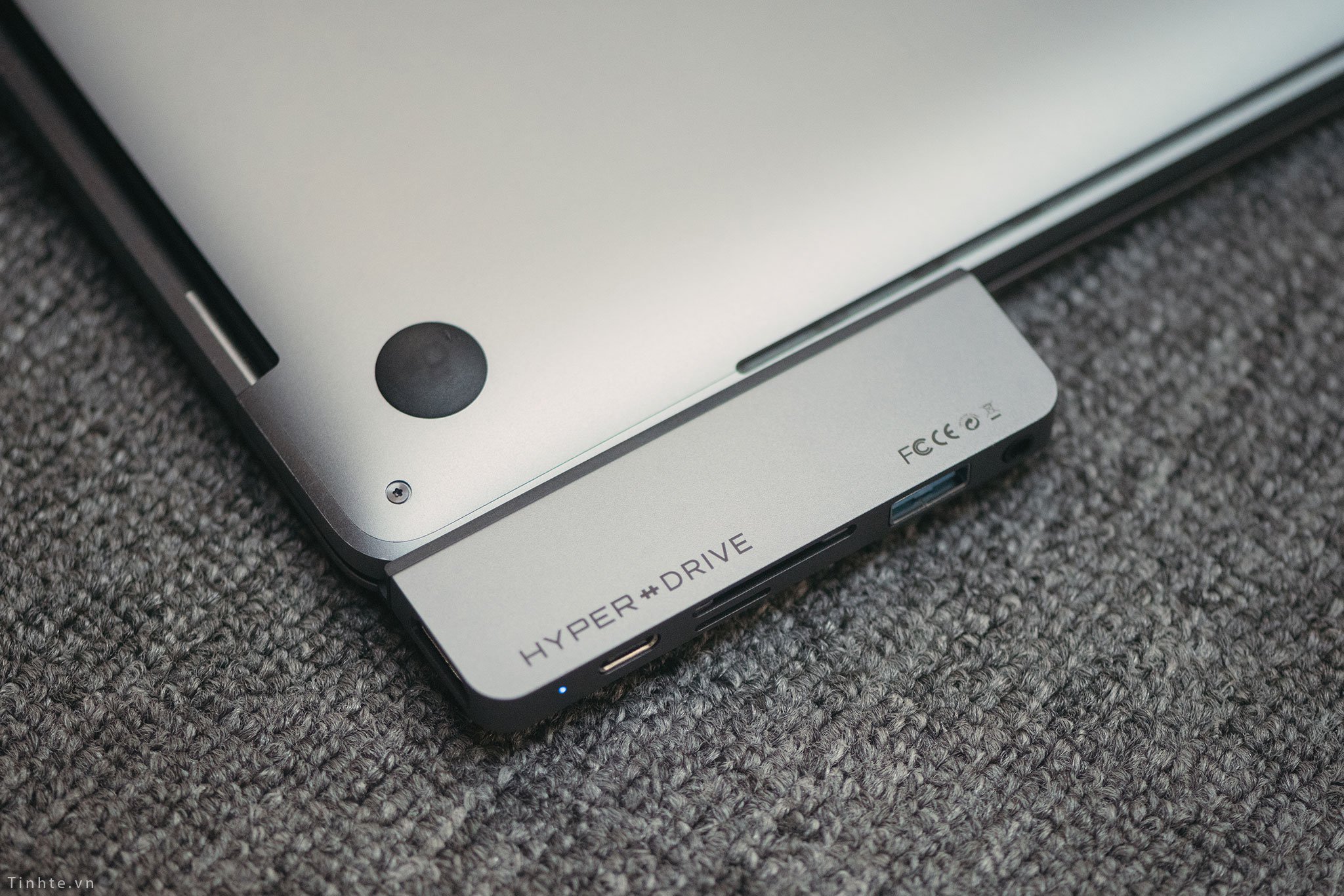 Cổng chuyển/ Hub USB-C 6in1 HyperDrive Dành Cho iPad/Macbook/Laptop/Smartphone