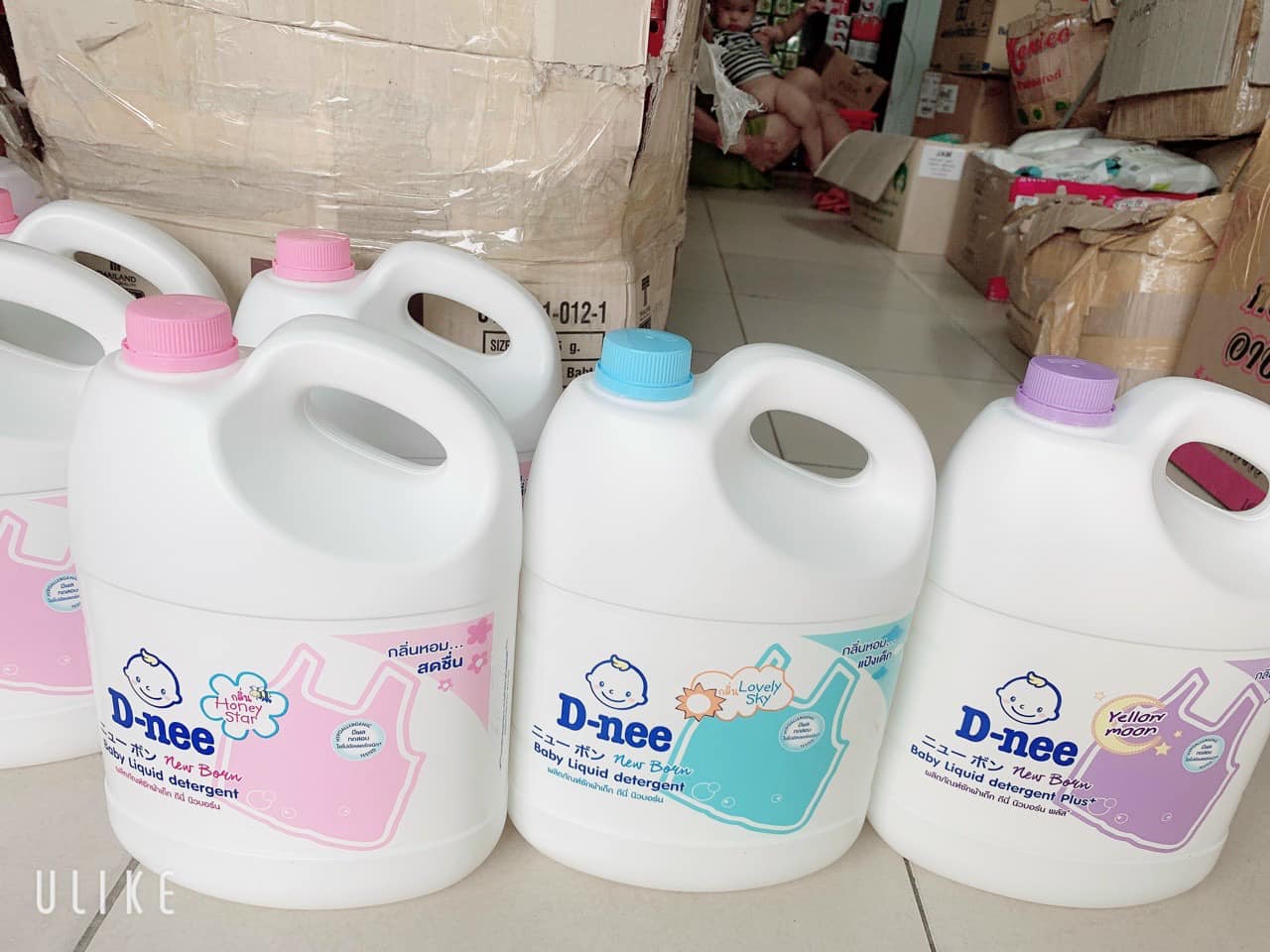 [HCM]Nước giặt xả Dnee 2800ml cho bé giúp an toàn bảo vệ làn da mịn màng của bé, gây gây kích ứng cho bé