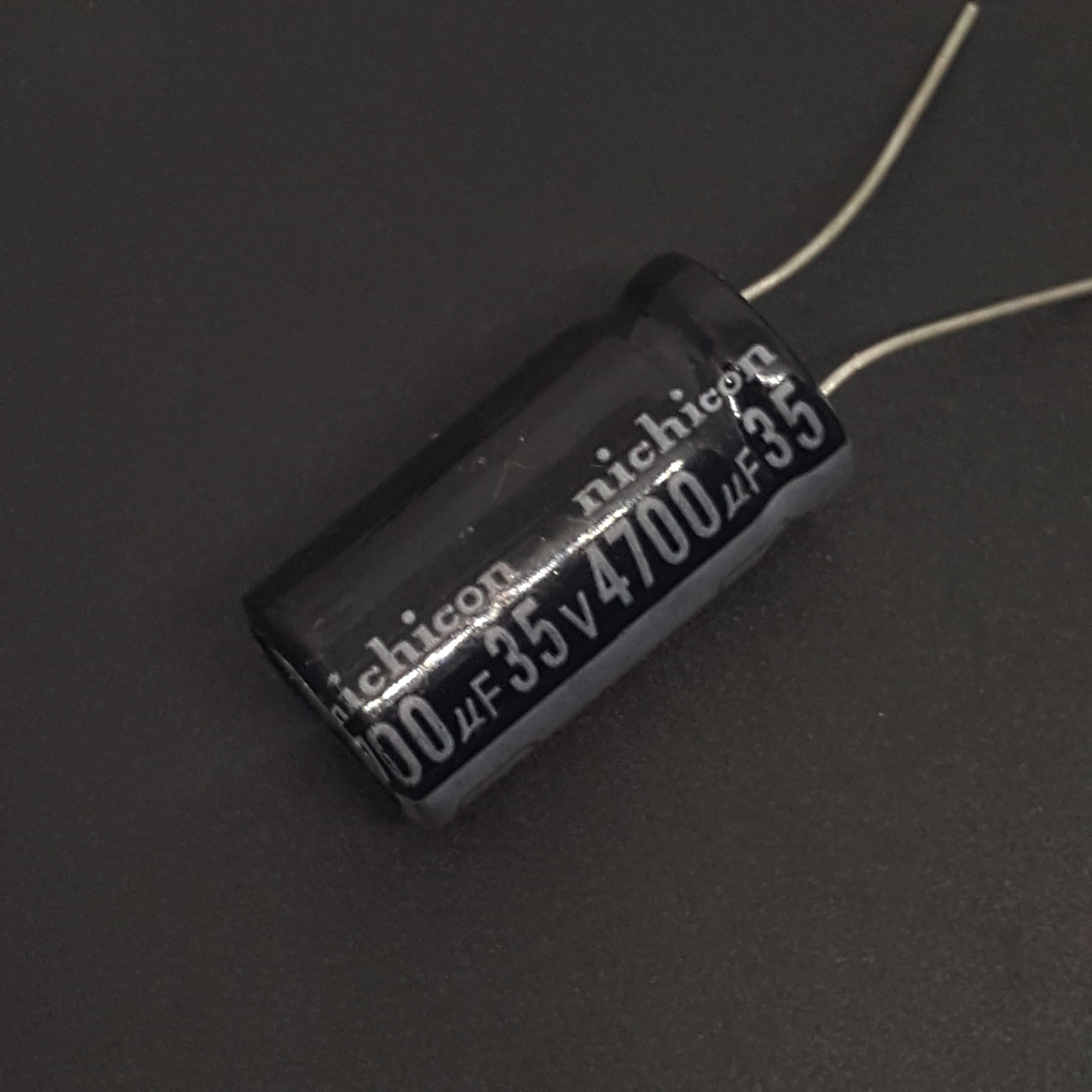 2 con Tụ 4700uF/35V