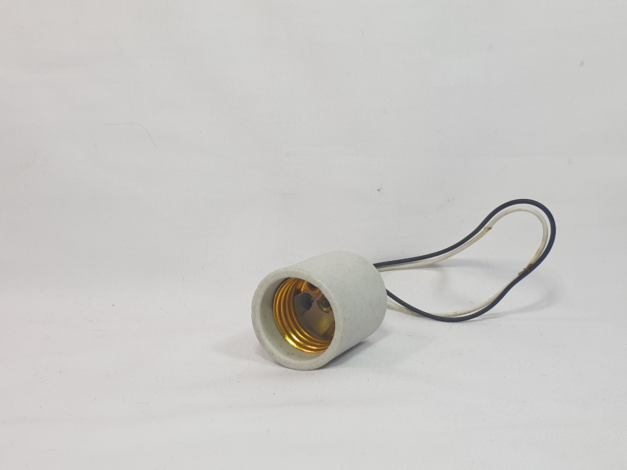 Đuôi đèn sứ E27 đui sứ có dây