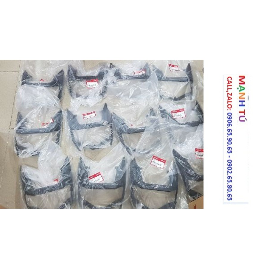 Ốp đuôi đèn hậu winner v1
