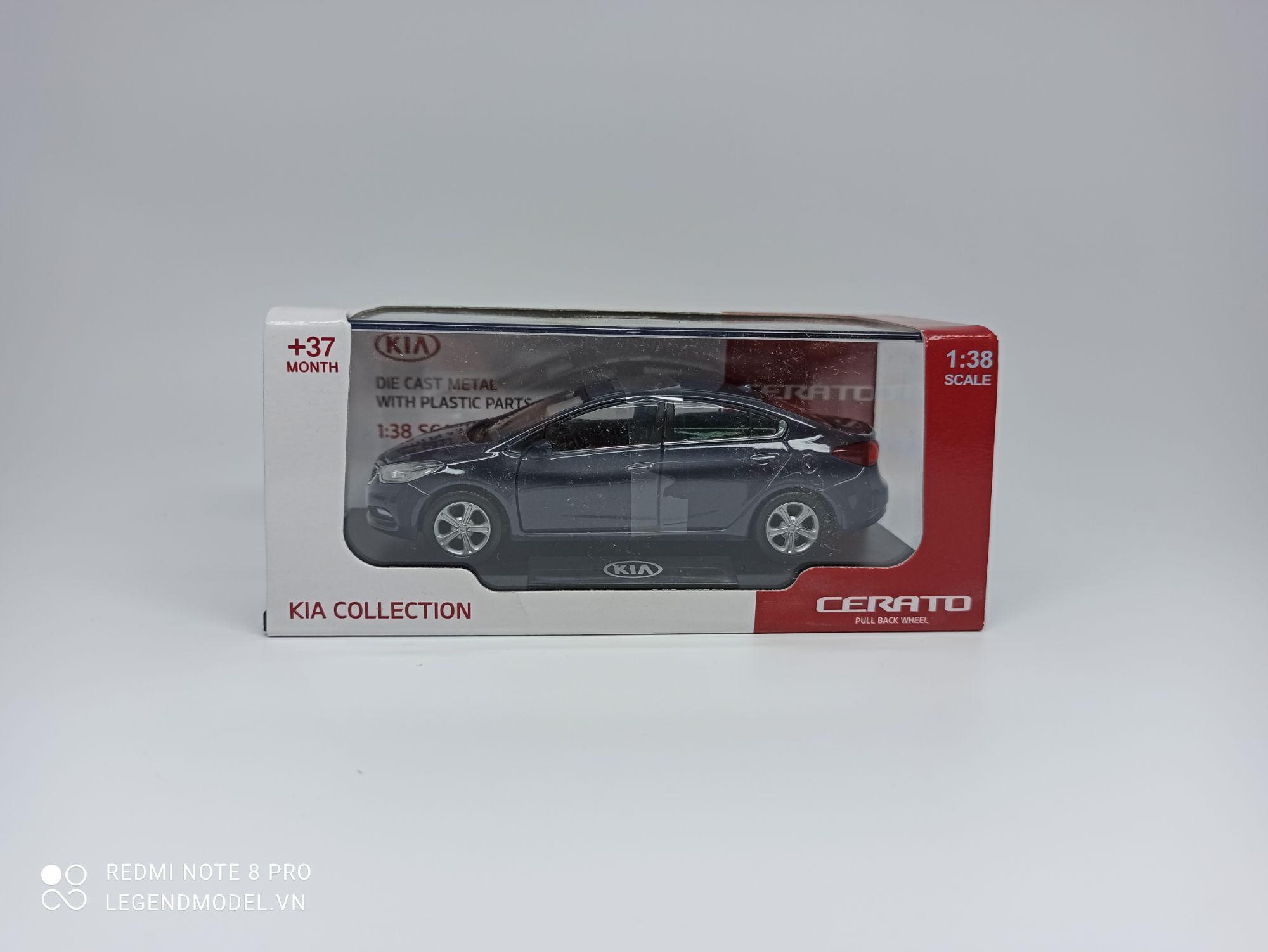Mô hình Kia Cerato tỷ lệ 1/38