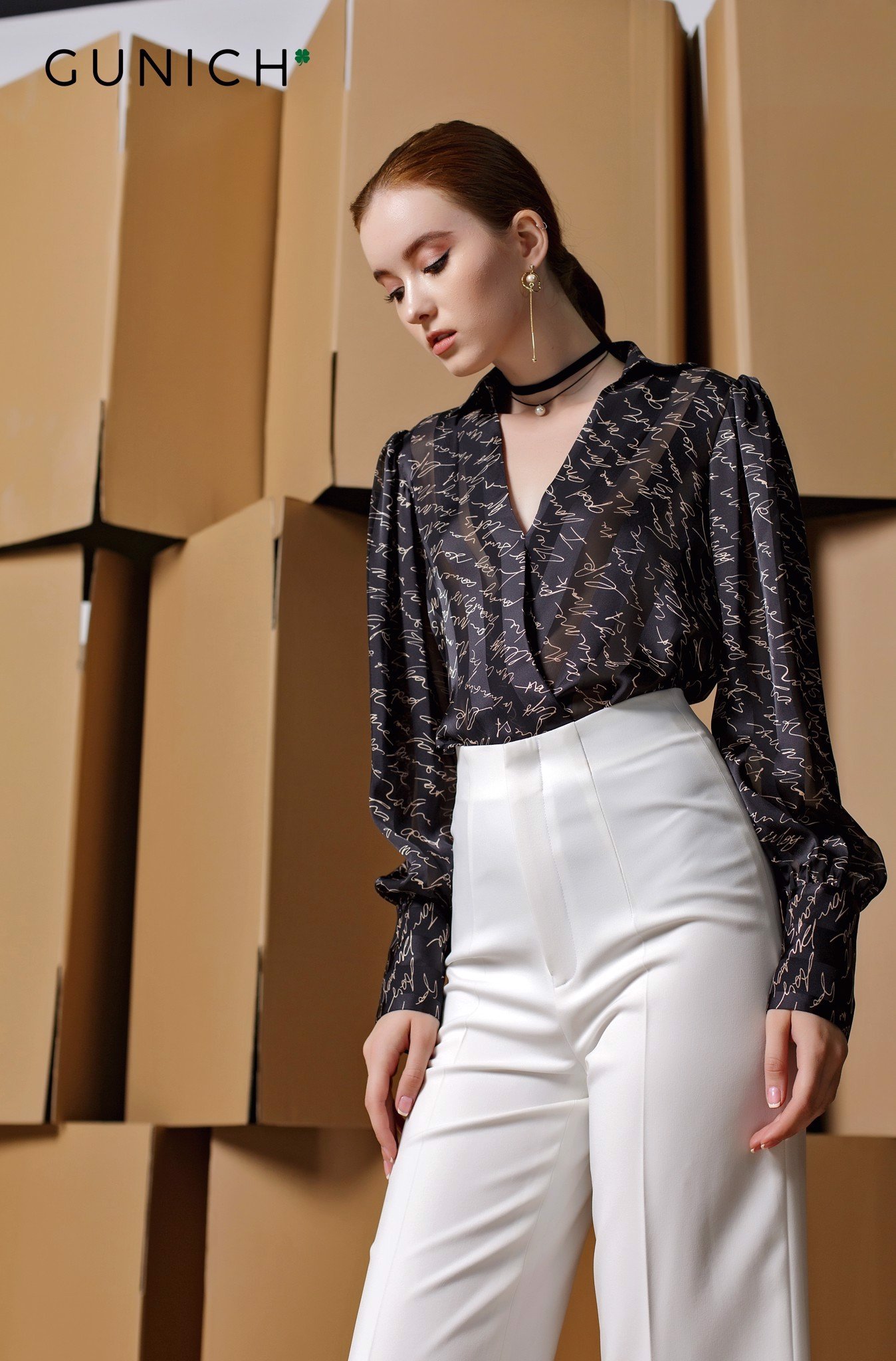 Quần trắng cotton ống suông Gunich
