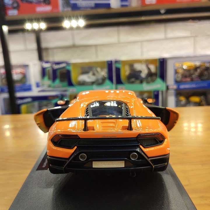 Mô hình xe Lamborghini Huracan Performance 1:24 Bburago
