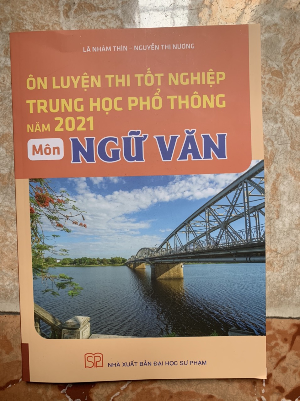 Ôn luyện thi trung học phổ thông quốc gia năm 2021 Môn Ngữ Văn