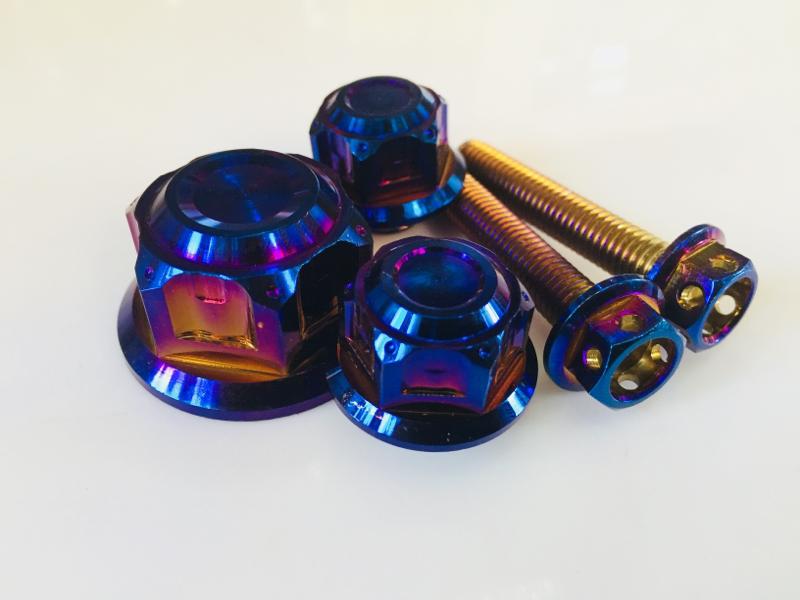 Ốc vặn chảng ba Raider 150 Fi 5 con