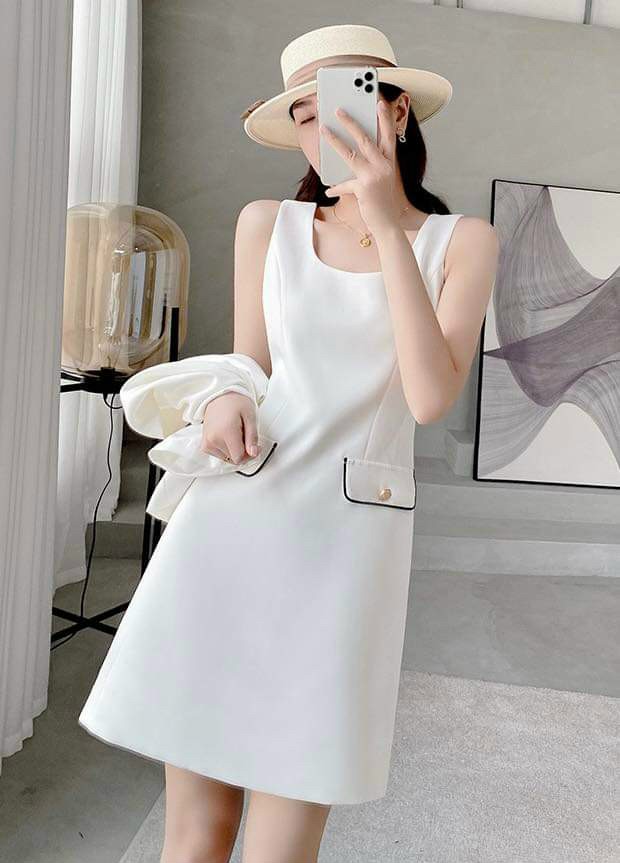 Đầm Viền + Áo Khoác Nút Cài