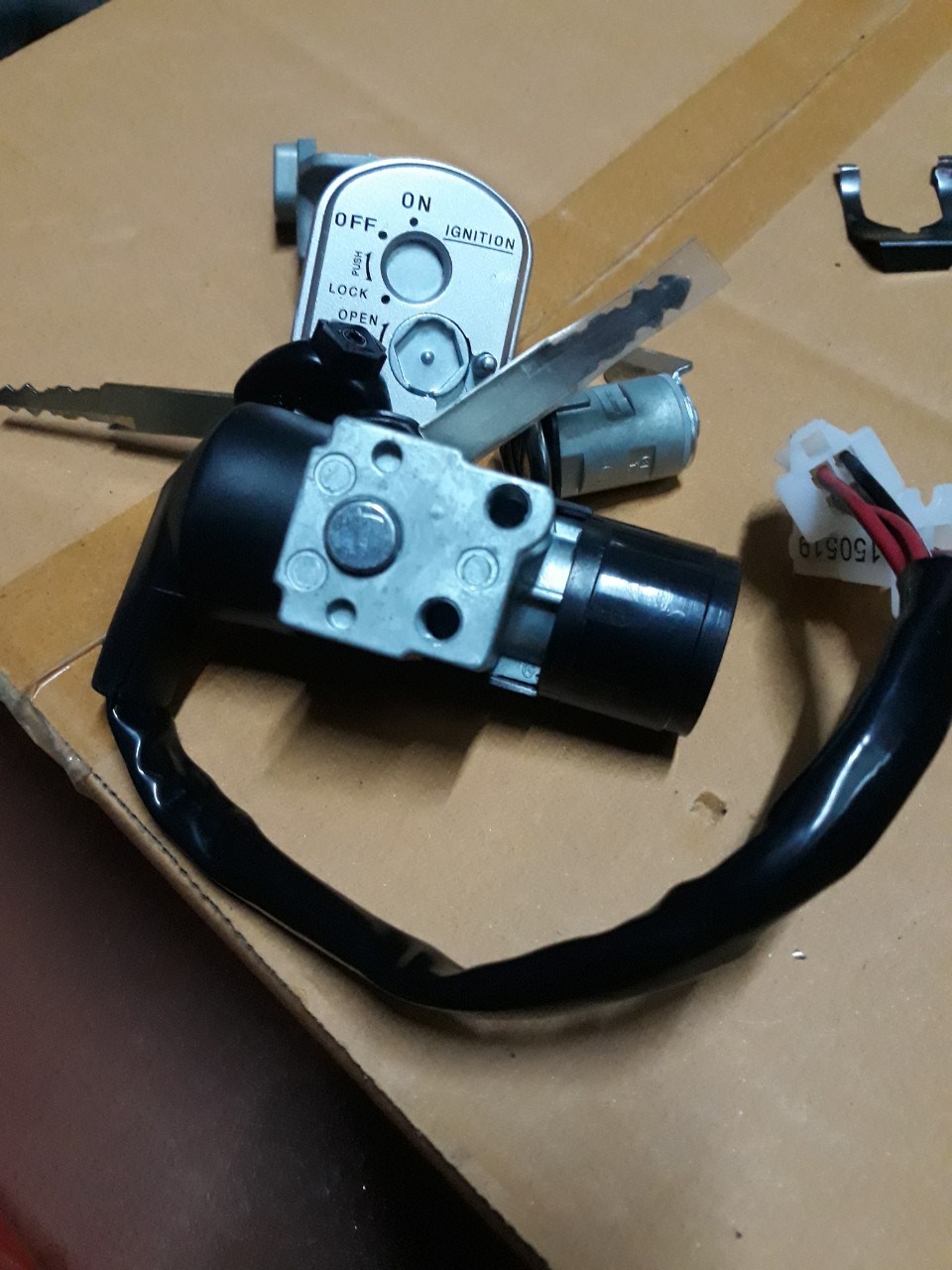 Ổ Khóa Xe Wave S, RS 100